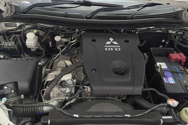2019 Mitsubishi Triton GLX MR 4X4
