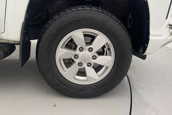 2019 Mitsubishi Triton GLX MR 4X4