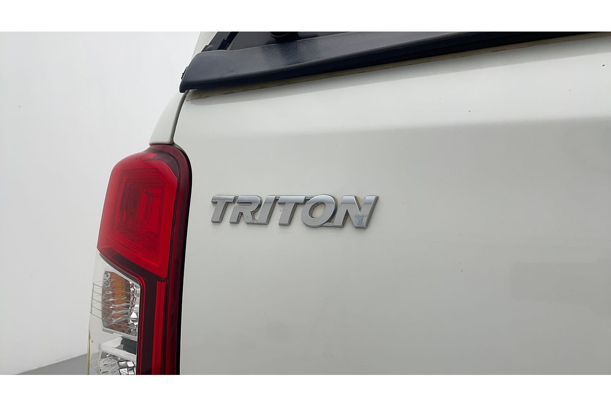 2019 Mitsubishi Triton GLX MR 4X4