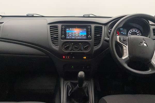 2019 Mitsubishi Triton GLX MR 4X4