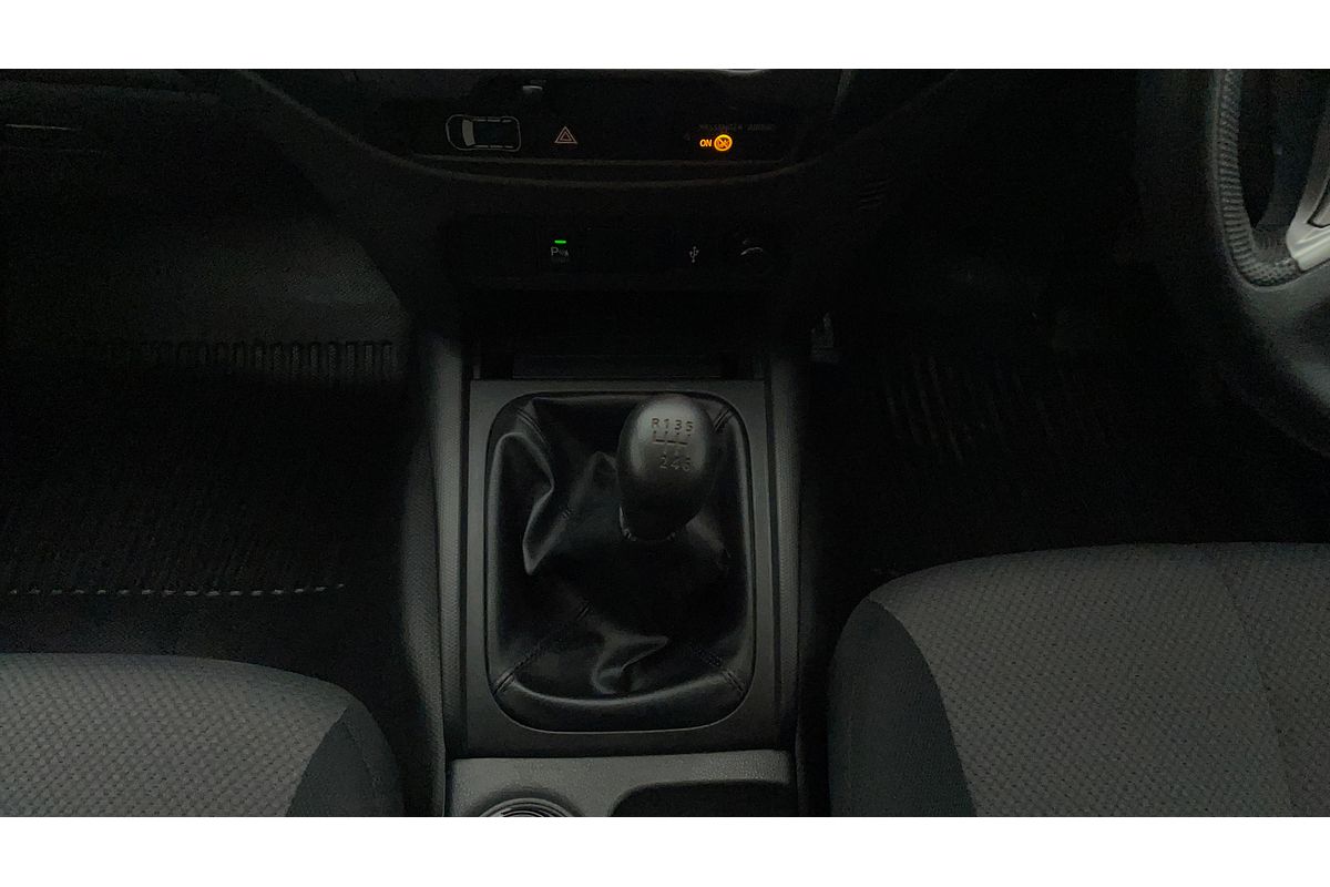 2019 Mitsubishi Triton GLX MR 4X4