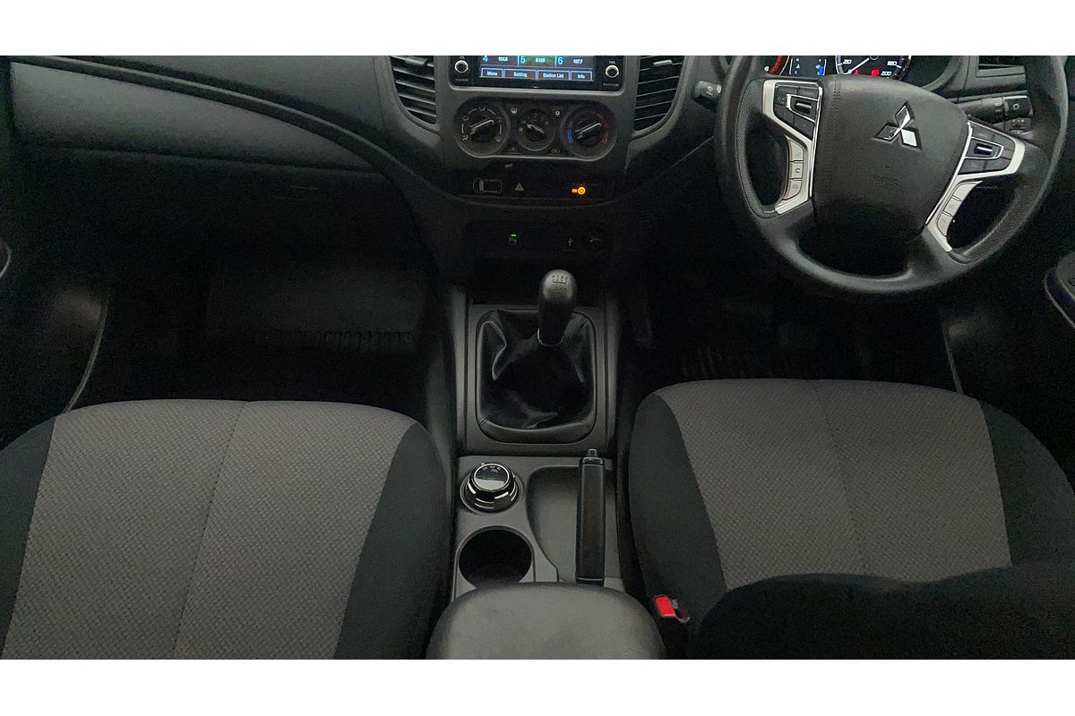 2019 Mitsubishi Triton GLX MR 4X4