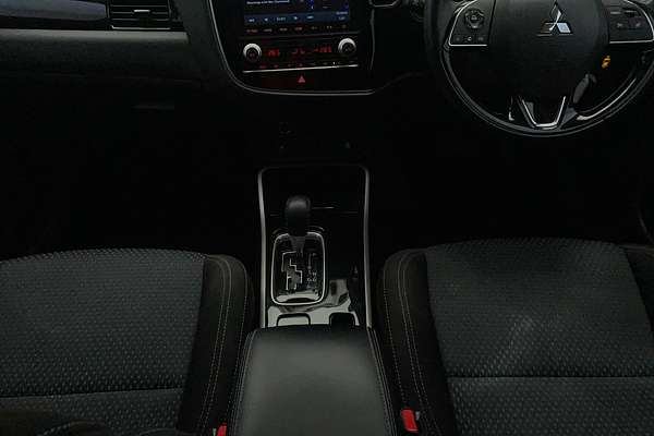 2020 Mitsubishi Outlander ES ZL