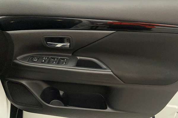 2020 Mitsubishi Outlander ES ZL