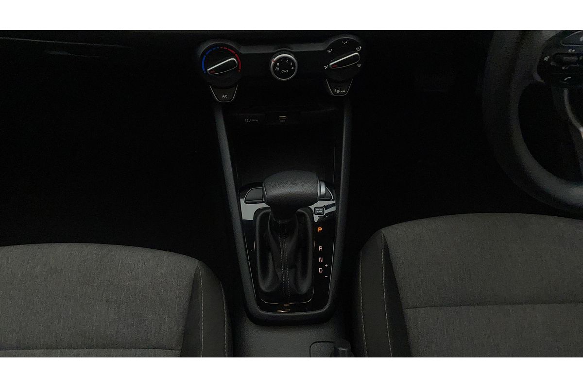 2022 Kia Stonic S YB