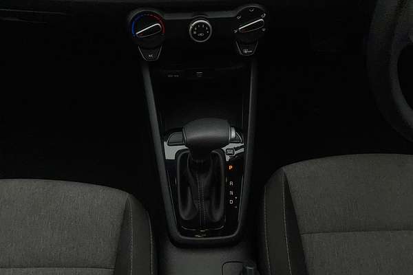 2022 Kia Stonic S YB