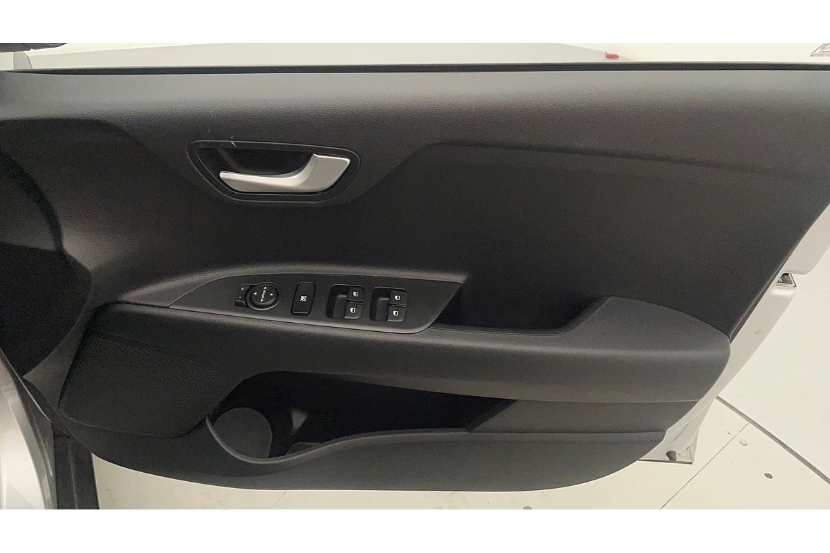 2022 Kia Stonic S YB