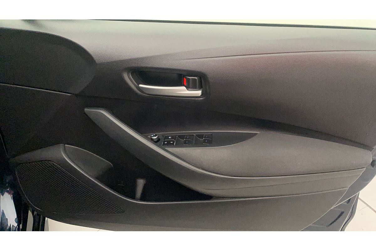 2020 Toyota Corolla SX MZEA12R