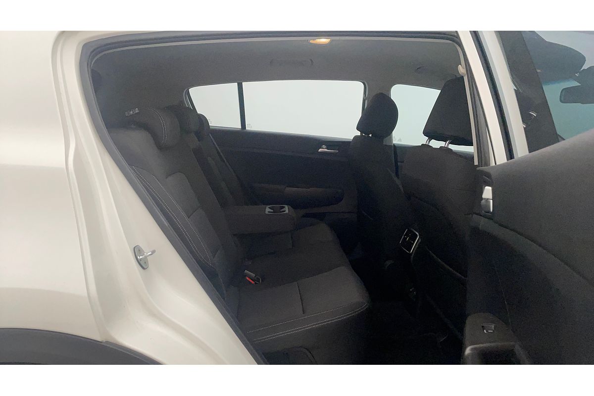 2020 Kia Sportage S QL