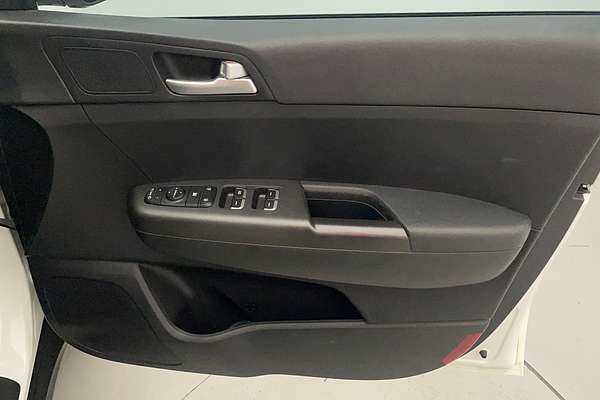 2020 Kia Sportage S QL