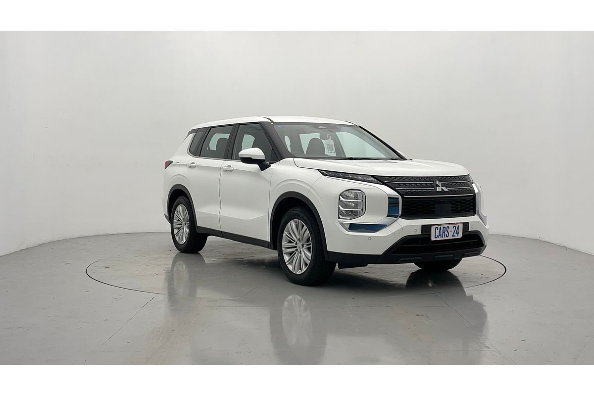 2023 Mitsubishi Outlander ES ZM