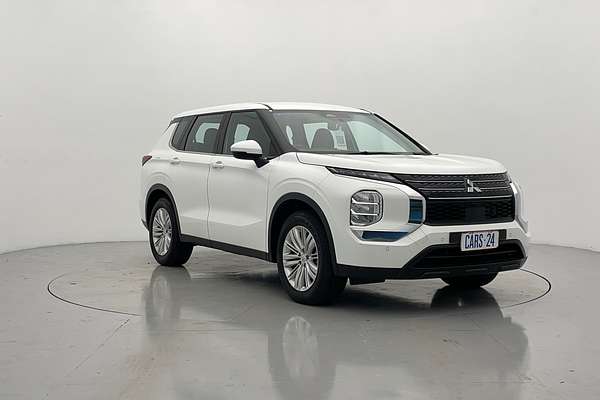 2023 Mitsubishi Outlander ES ZM