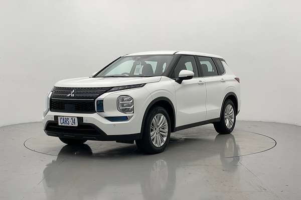 2023 Mitsubishi Outlander ES ZM