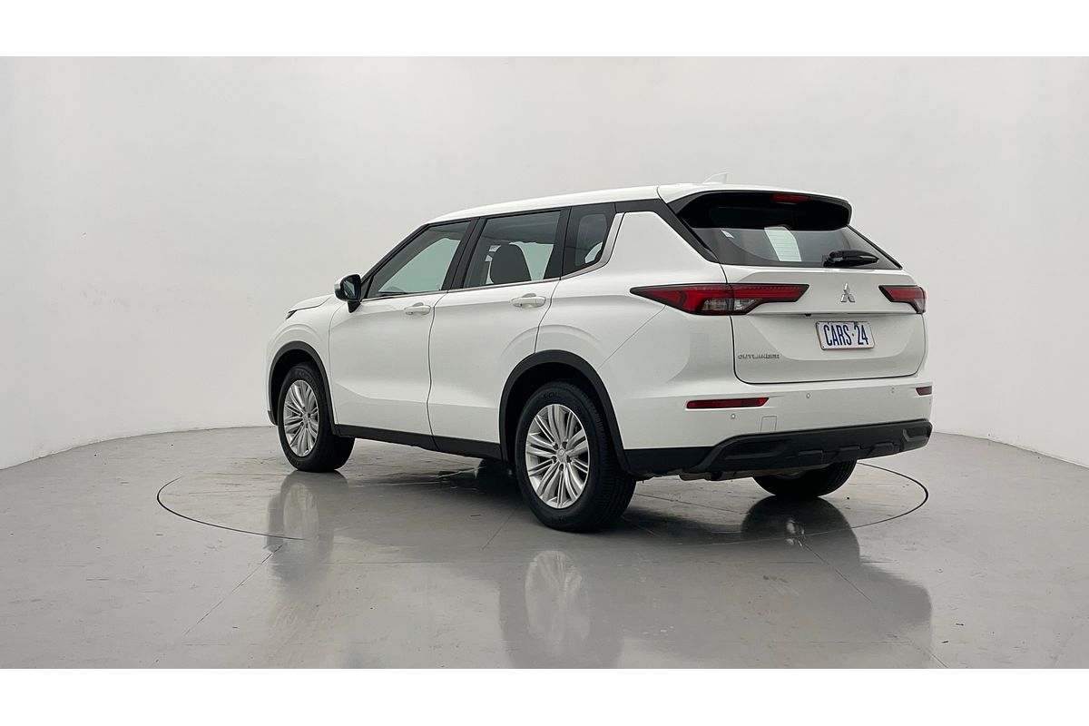2023 Mitsubishi Outlander ES ZM