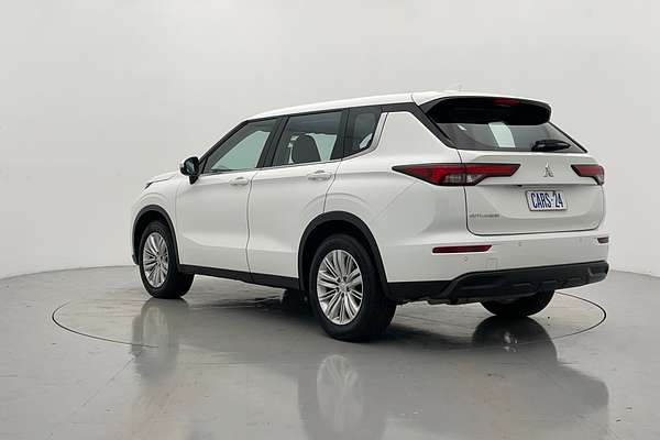 2023 Mitsubishi Outlander ES ZM