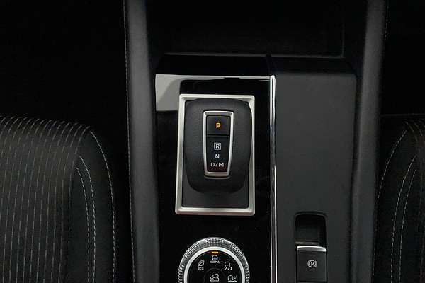 2023 Mitsubishi Outlander ES ZM