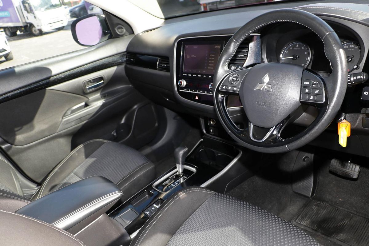 2020 Mitsubishi Outlander ES ZL