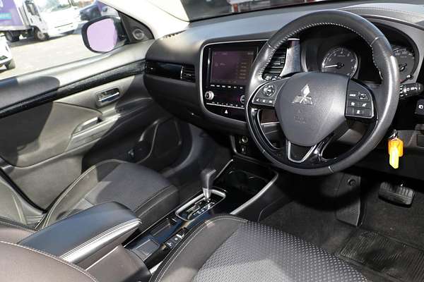 2020 Mitsubishi Outlander ES ZL
