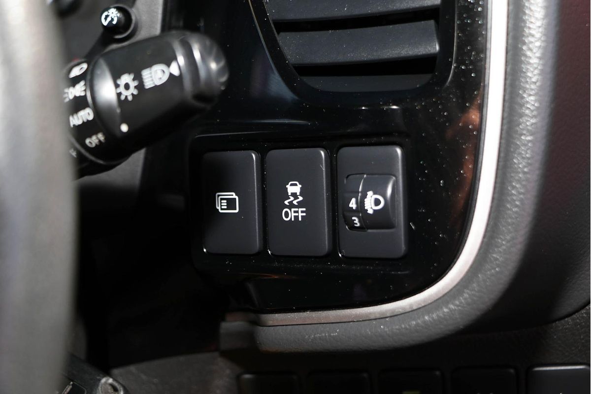 2020 Mitsubishi Outlander ES ZL