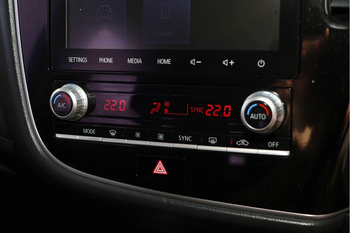 2020 Mitsubishi Outlander ES ZL