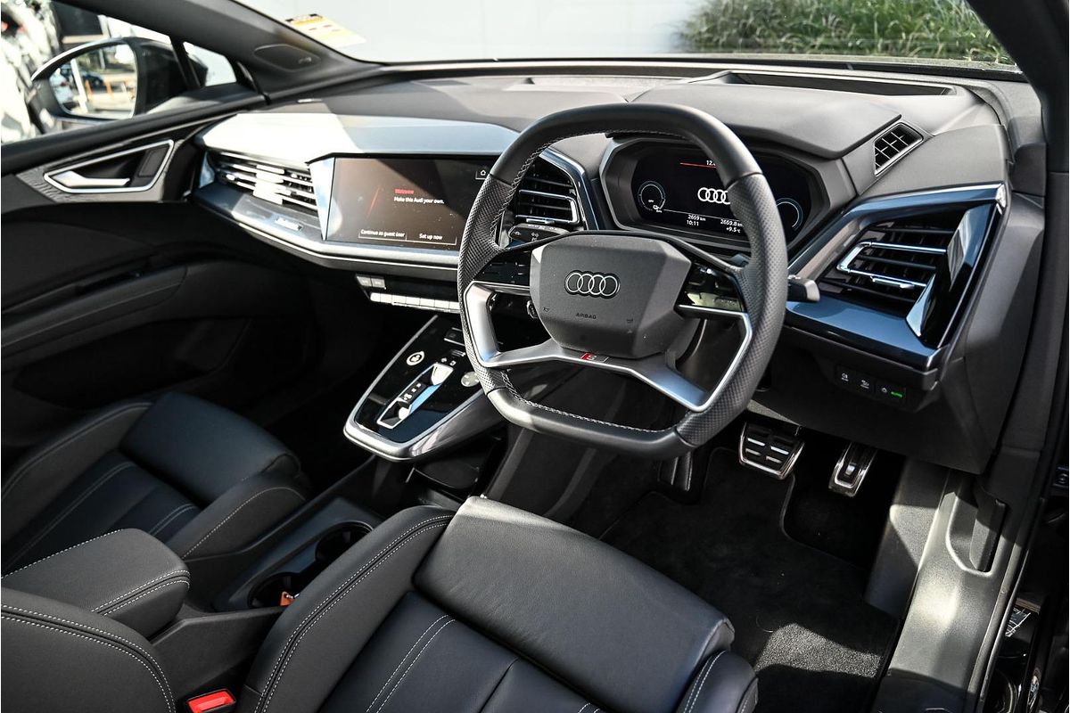 2024 Audi Q4 e-tron 55 F4