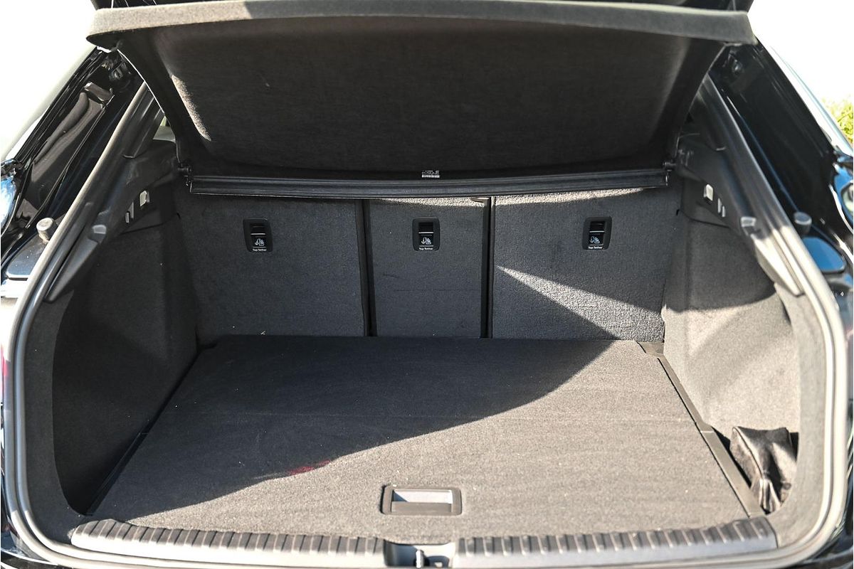 2024 Audi Q4 e-tron 55 F4