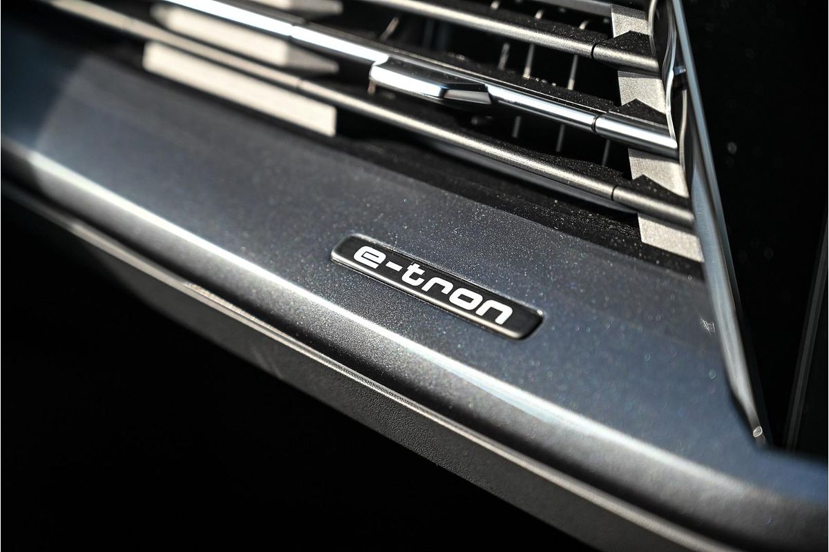 2024 Audi Q4 e-tron 55 F4