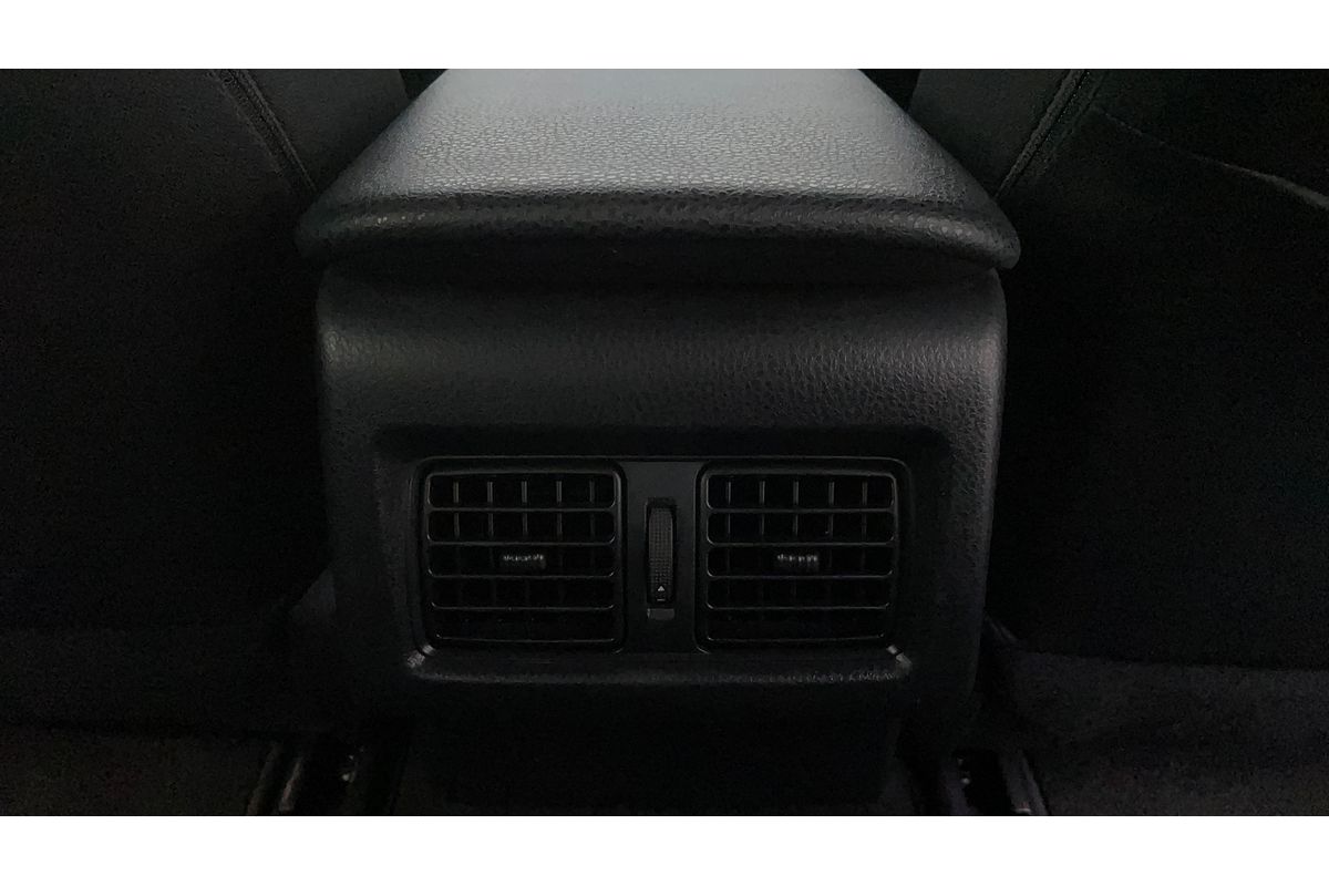 2020 Toyota Camry Ascent AXVH70R