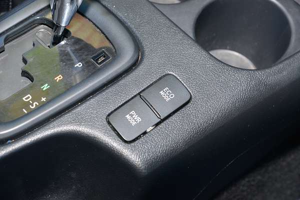 2015 Toyota Hilux SR GUN126R 4X4
