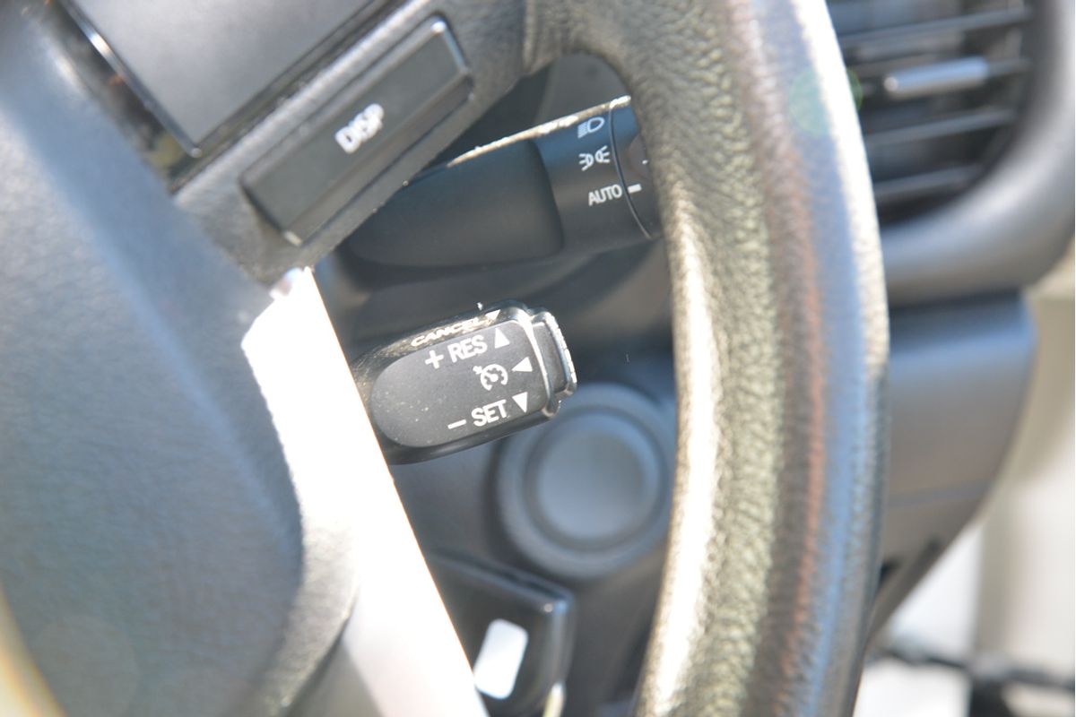 2015 Toyota Hilux SR GUN126R 4X4