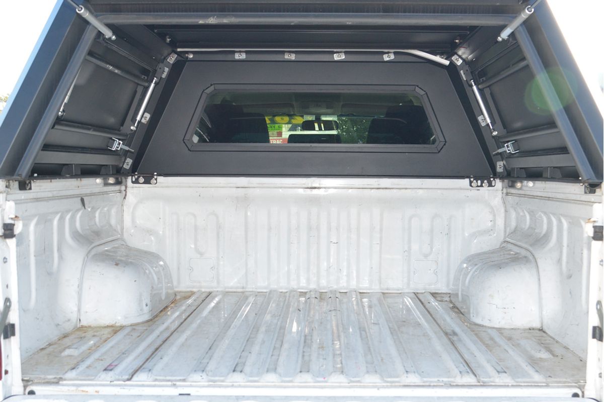 2015 Toyota Hilux SR GUN126R 4X4