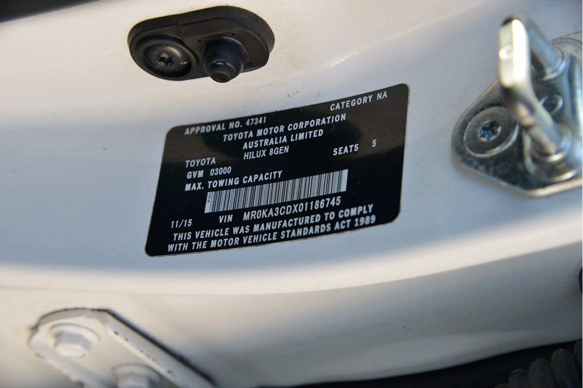 2015 Toyota Hilux SR GUN126R 4X4