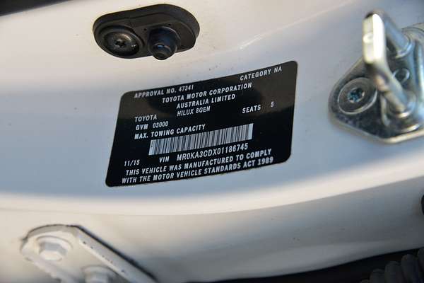 2015 Toyota Hilux SR GUN126R 4X4