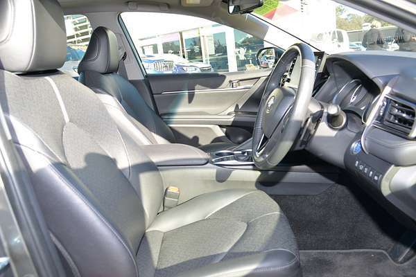 2021 Toyota Camry SL AXVH70R