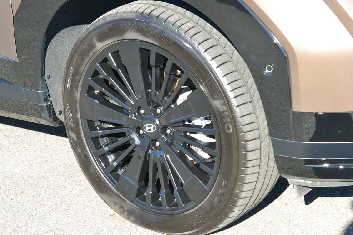 2024 Hyundai Santa Fe Hybrid Calligraphy MX5.V1