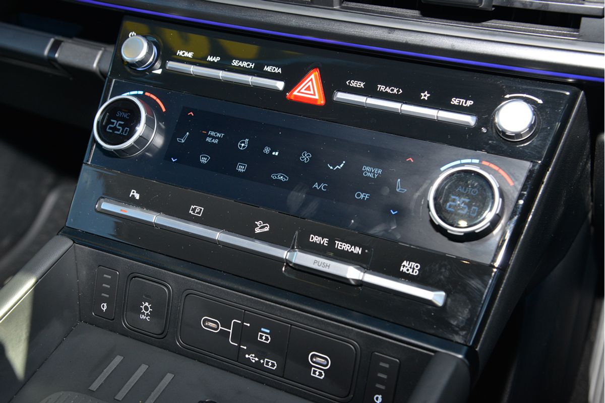 2024 Hyundai Santa Fe Hybrid Calligraphy MX5.V1