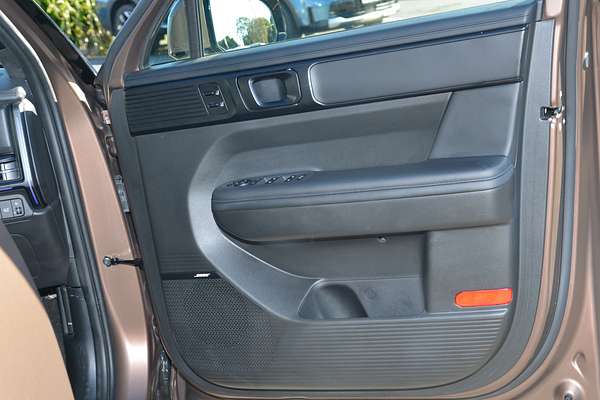 2024 Hyundai Santa Fe Hybrid Calligraphy MX5.V1