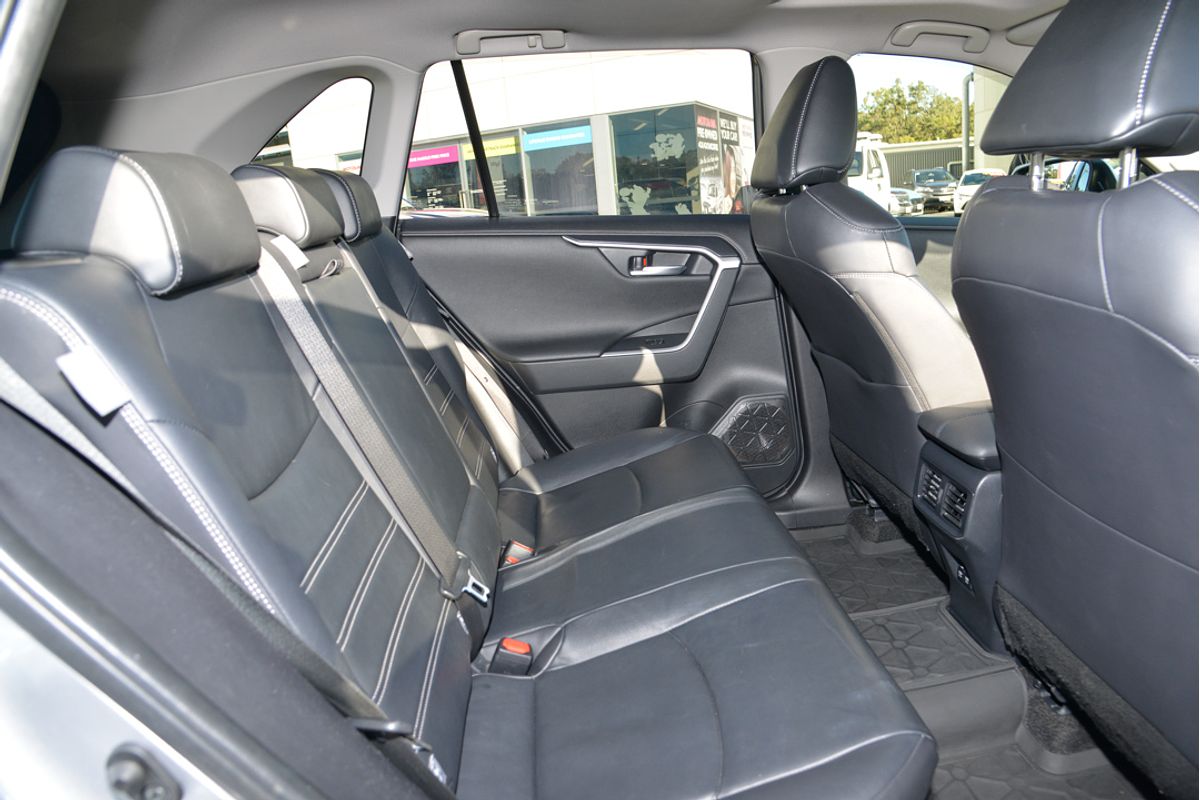 2020 Toyota RAV4 Cruiser AXAH54R