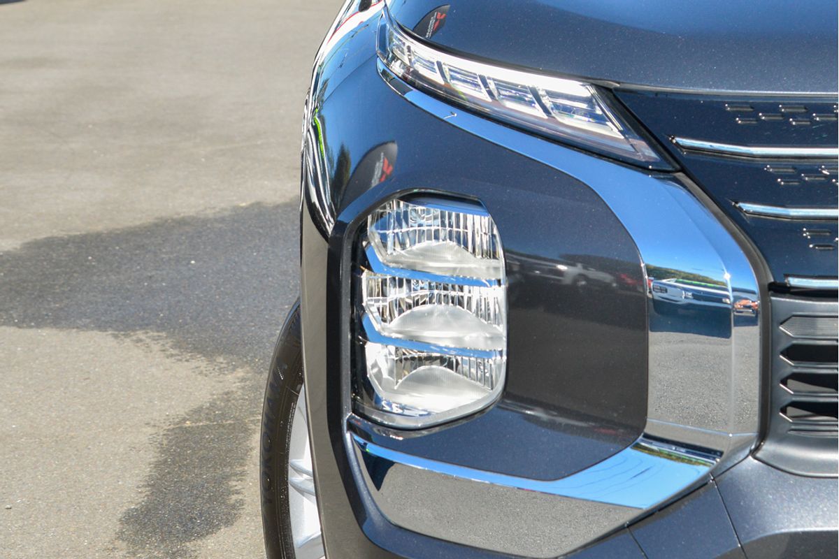 2024 Mitsubishi Outlander ES ZM