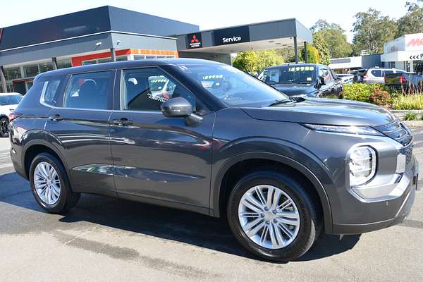 2024 Mitsubishi Outlander ES ZM