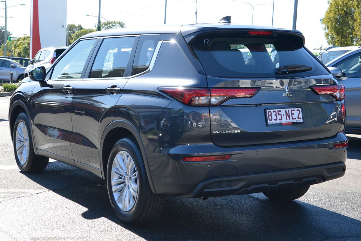 2024 Mitsubishi Outlander ES ZM