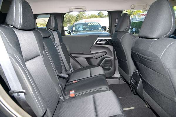 2024 Mitsubishi Outlander ES ZM