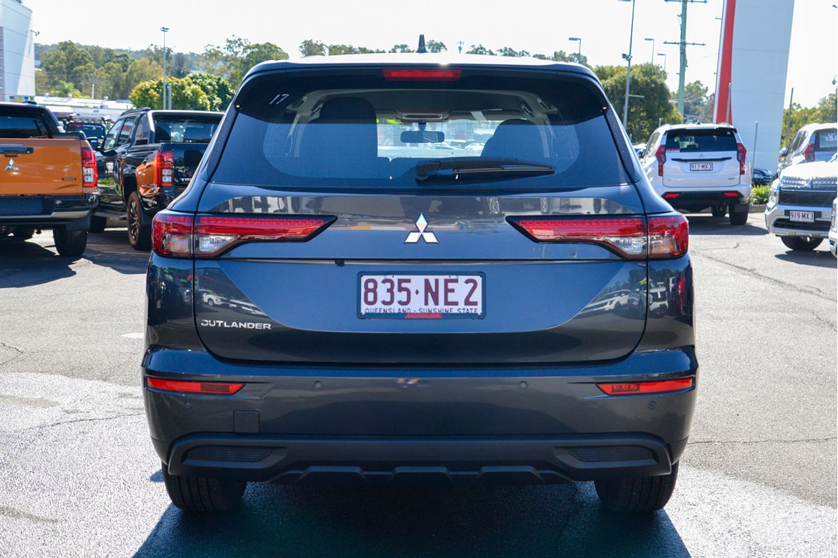2024 Mitsubishi Outlander ES ZM