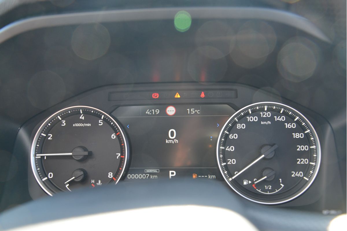 2024 Mitsubishi Outlander ES ZM