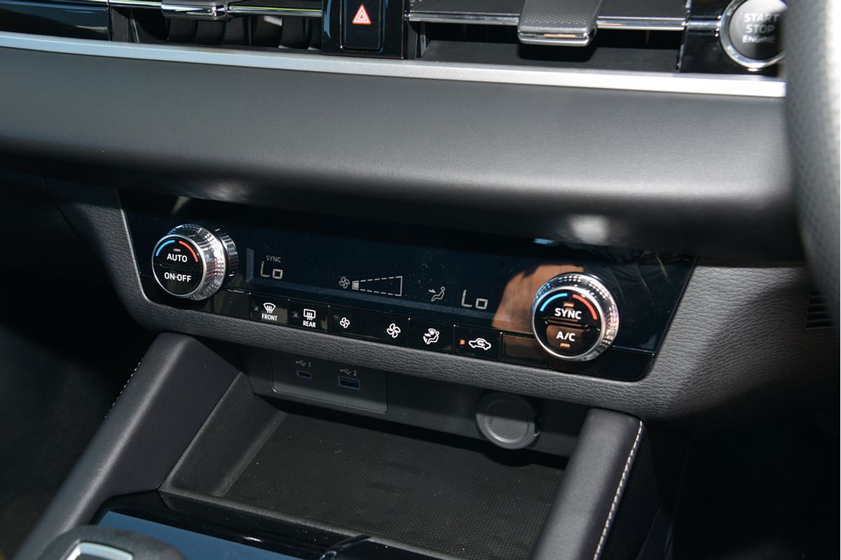 2024 Mitsubishi Outlander ES ZM