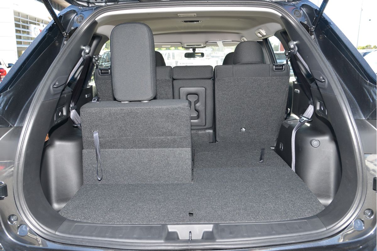 2024 Mitsubishi Outlander ES ZM