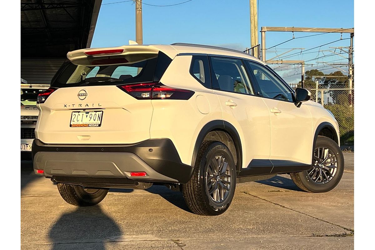 2024 Nissan X-TRAIL ST T33