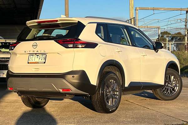 2024 Nissan X-TRAIL ST T33