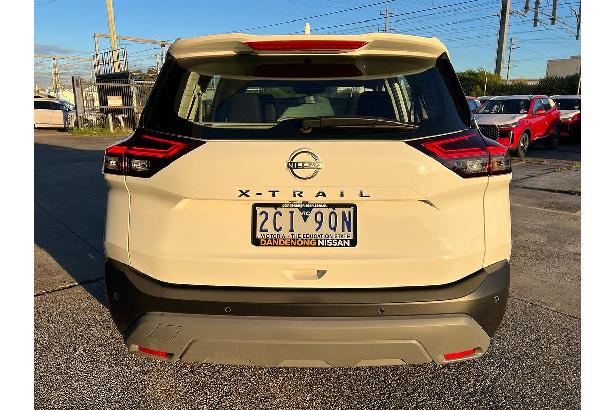 2024 Nissan X-TRAIL ST T33
