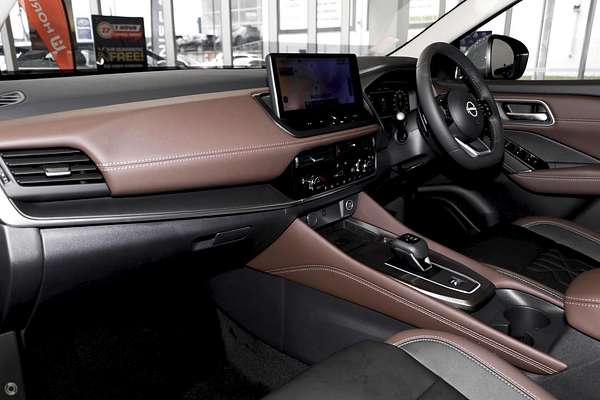 2025 Nissan QASHQAI Ti J12
